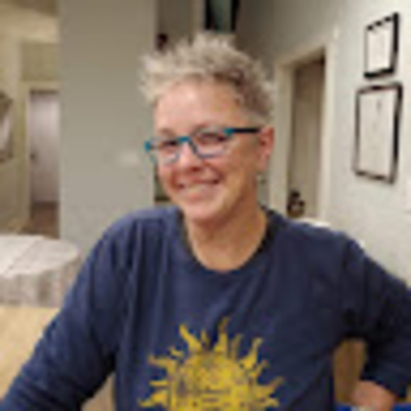 Meet your Posher, Shelley - Picture 1 of 1